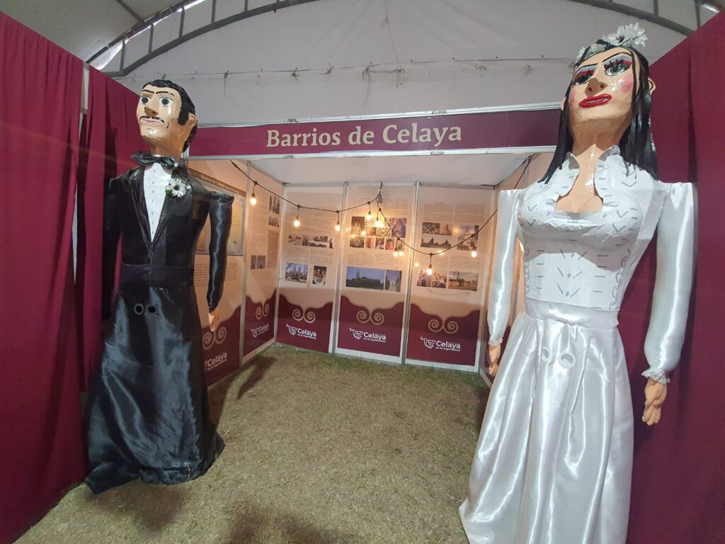 Artesanos de los Barrios y Comunidades de Celaya Brillan en la Feria de Verano Celaya 2025